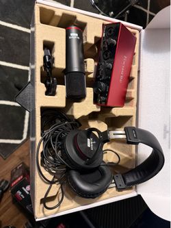 Focusrite Scarlett 2i2 Studio 3rd Gen