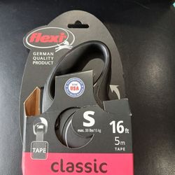 Flexi Classic Tape Retractable Leash. 16Ft For Dogs Up To 33 Lbs. Small. Black.