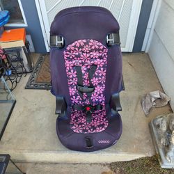 Booster seat with harness