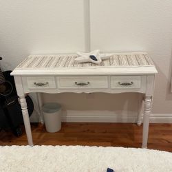 White Desk