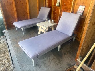 Pair of outdoor chaise lounge chairs