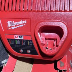 NewMilwaukee Battery Charger M12