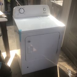 Amana Clothes Dryer