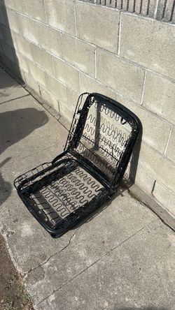 Vw bug seat no rails can be used for driver or passenger side
