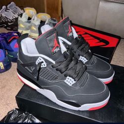 Jordan 4 Bred 2019 Size 9.5