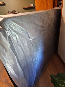 BRAND NEW Queen Mattress Soft Premium Memory Foam