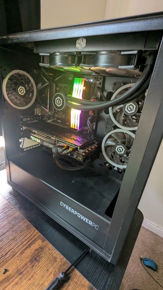 Gaming PC / Video / AI workstation i9-9900k water-cooled 32gb RAM