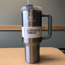 *NEW* Stanley 40 oz. Adventure Quencher Tumbler in Shale color