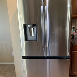 Samsung Mega Size 31 Cu French door Refrigerator 