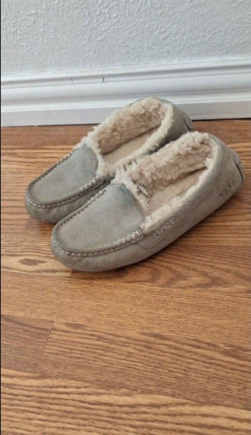 UGG Ansley Moccasin Shoes Gray