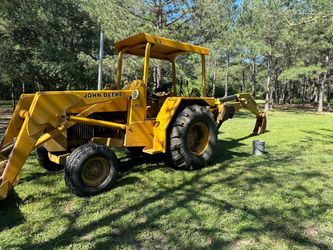 John Deer tractor
