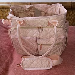 quilted tote bag with adjustable straps