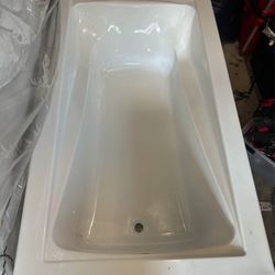 Soaking Tub For Sale!!!!