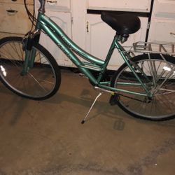 Schwinn Clean Creek Ladies 10 Speed