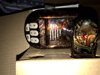 Push bottom door handle.