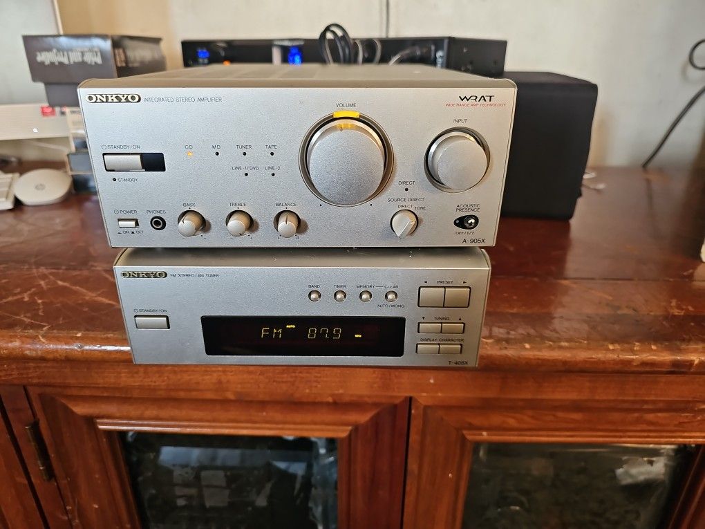 Onkyo Mini Amplifier And Tuner Fully Functional  No Speakers  Or Remote Control 