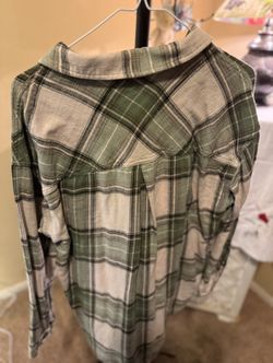 Flannel Button Up Long Sleeve - Light green And beige