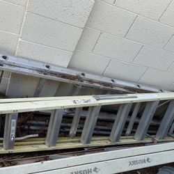 8 Foot Fiberglass Ladder