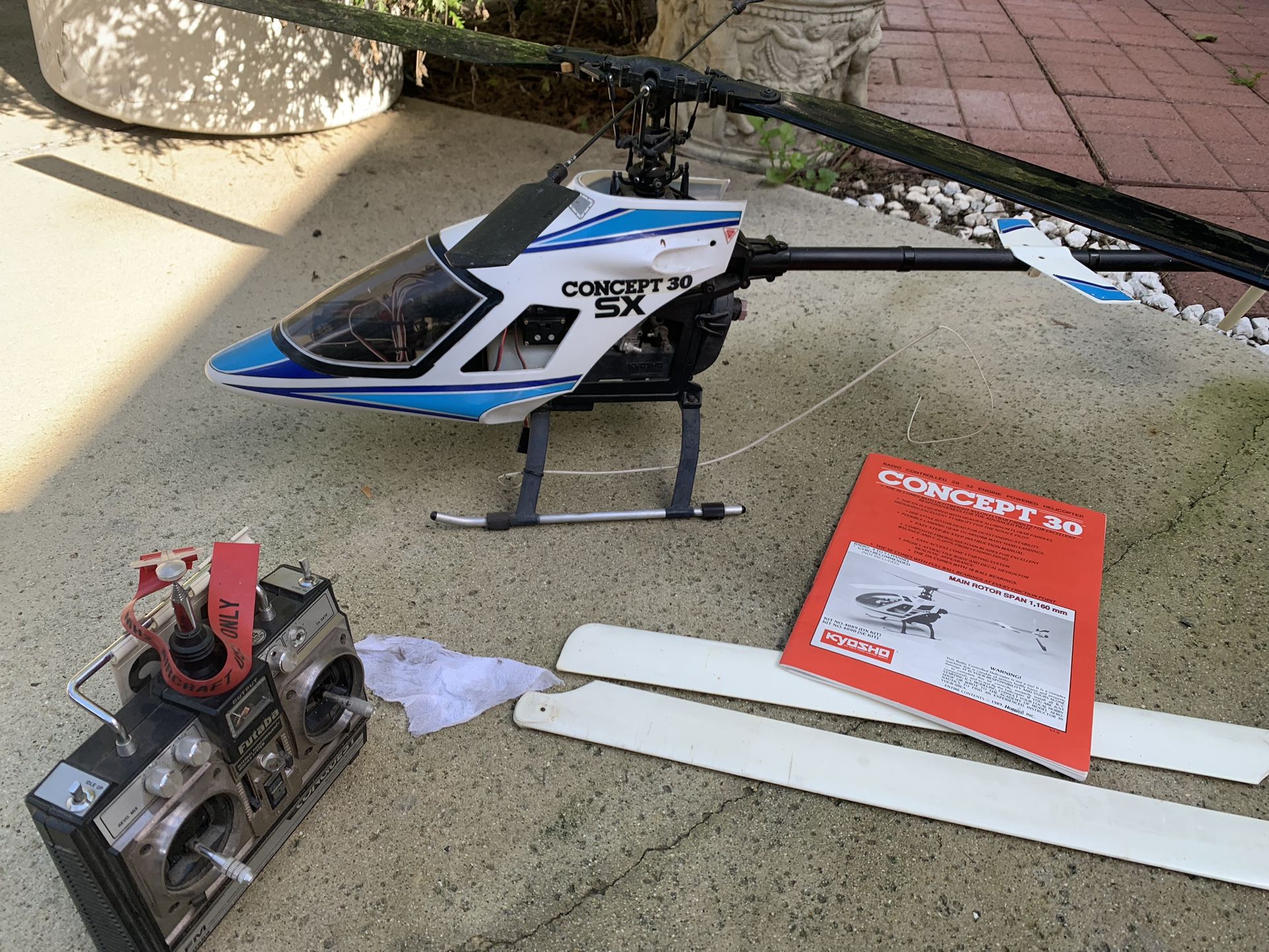 Kyosho Concept 30 Helicopter