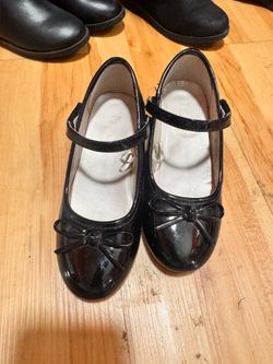 Girl heel shoes