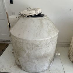 Commercial-Style Live Bait / Fish Holding Tanks Setup