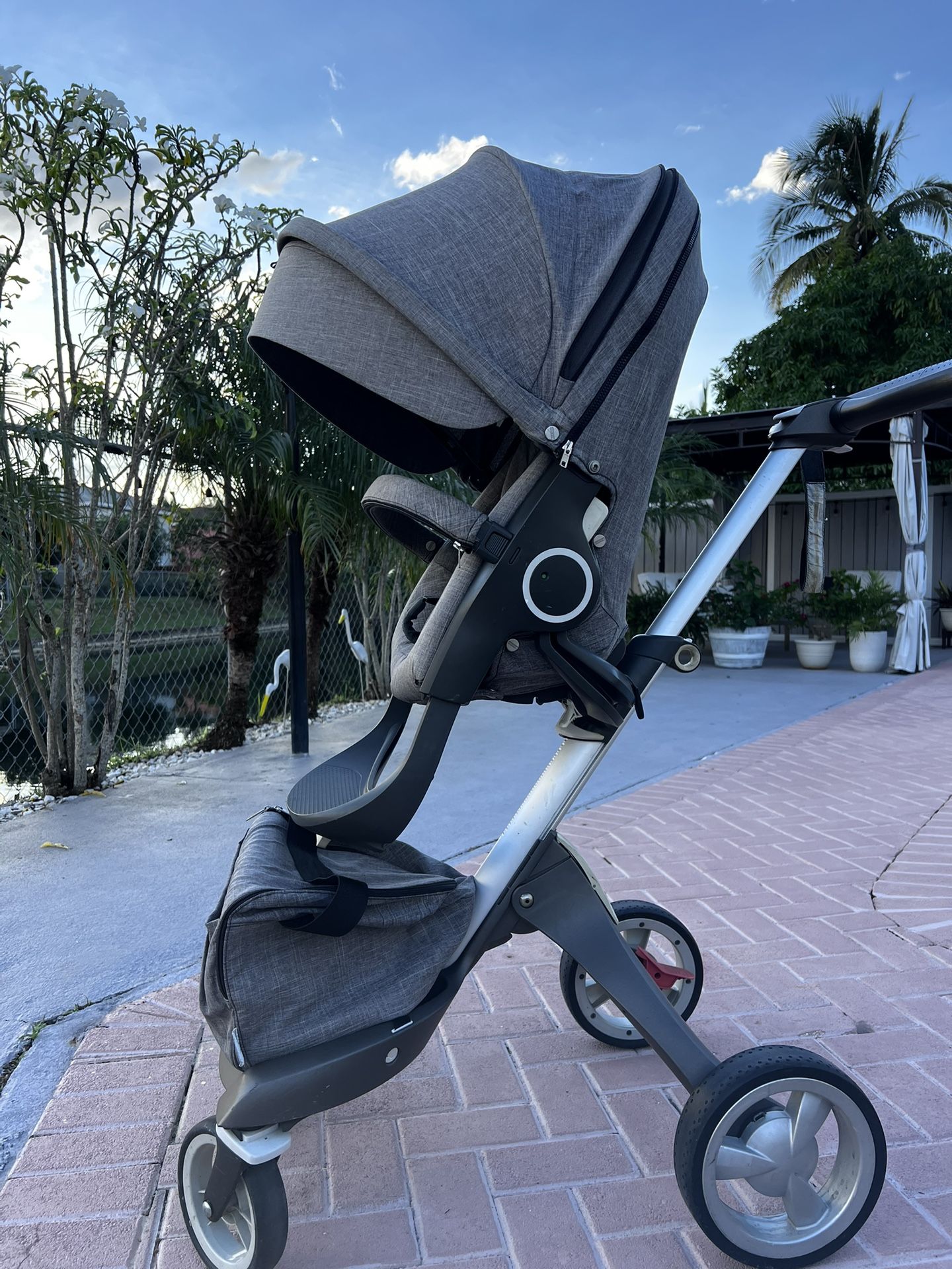 Stokke Xplory Stroller – Excellent Condition