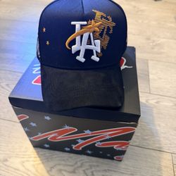 El Mago 31 Hats east La 