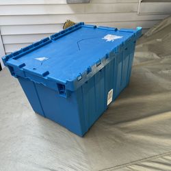 Heavy Duty Totes with Lids 