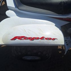 four-wheeler  Yamaha Raptor 