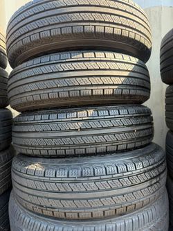 205/75/15 Selling a set of 4 tires in excellent condition 🫡