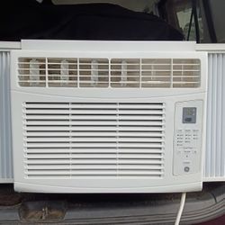 6000 BTU Window Unit Works Great Cash Only Pick Up In Brookhaven Pa 19015