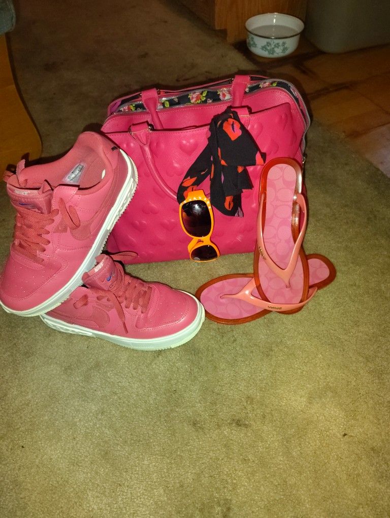 Besty Johnson Purse,Coach Sandal And Nike shoes