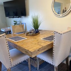Dining/Kitchen Table 