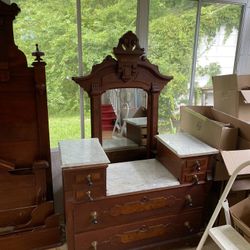 1930 Circa Make Up Vanity
