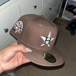 71/4 & 71/8 Houston Astros Pink Brim Fitted Hat With Patch