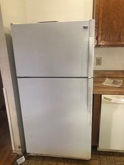 Refrigerator (Maytag)
