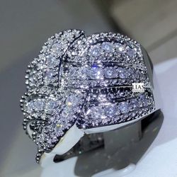 New 18k White Gold Wedding Ring 