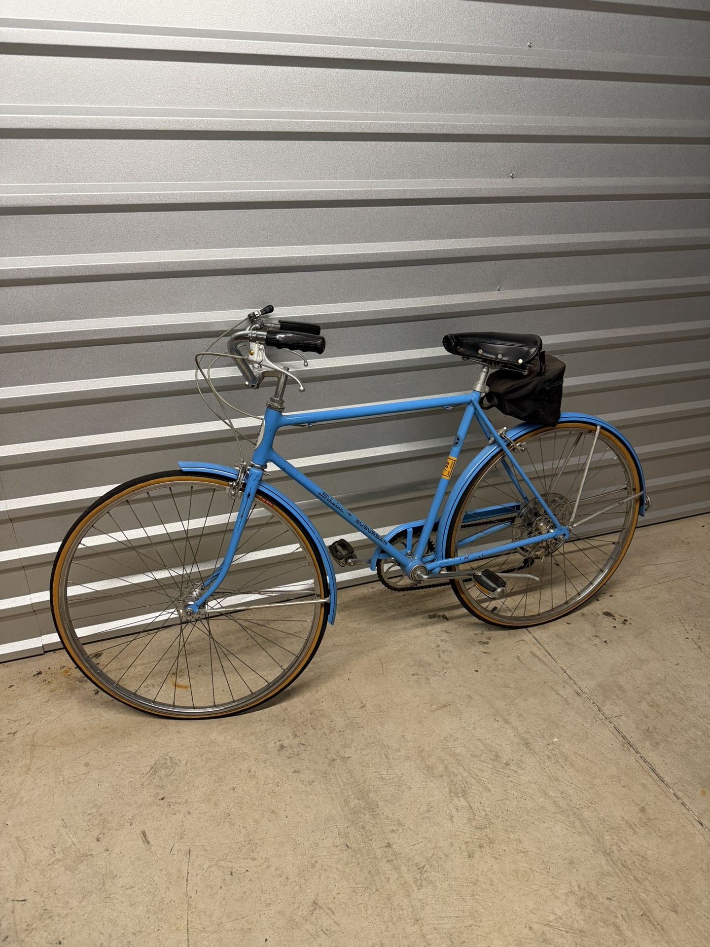 Vintage Schwinn Suburban – Classic 1970s City Bike – All Original 