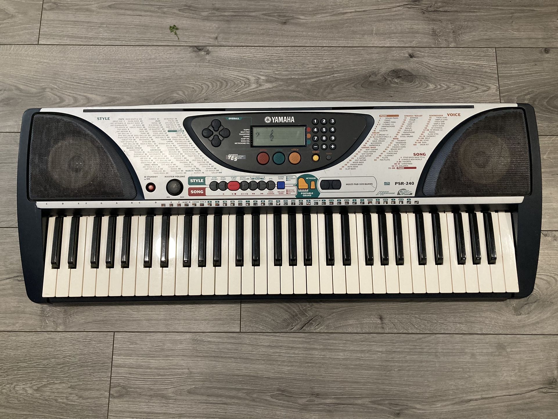 Yamaha PSR-240 Keyboard 