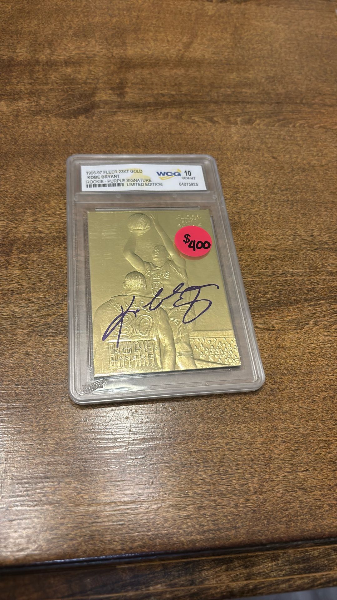 Los Angeles Lakers Kobe Bryant Rookie 1996-97 Fleer 23 KT Gold Purple Signature