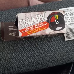 SNARK GUITAR TUNER,NEW. Rechargeable
