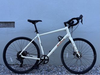 Salsa Journeyer Gravel Bike