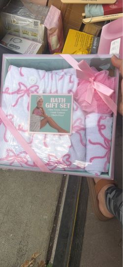 Bath Gift Set with Towel Wrap, Turban & Pouf