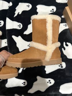 UGG Classic Short Boots Chestnut