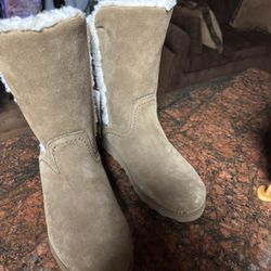 Bear Paw Uggs Size 8