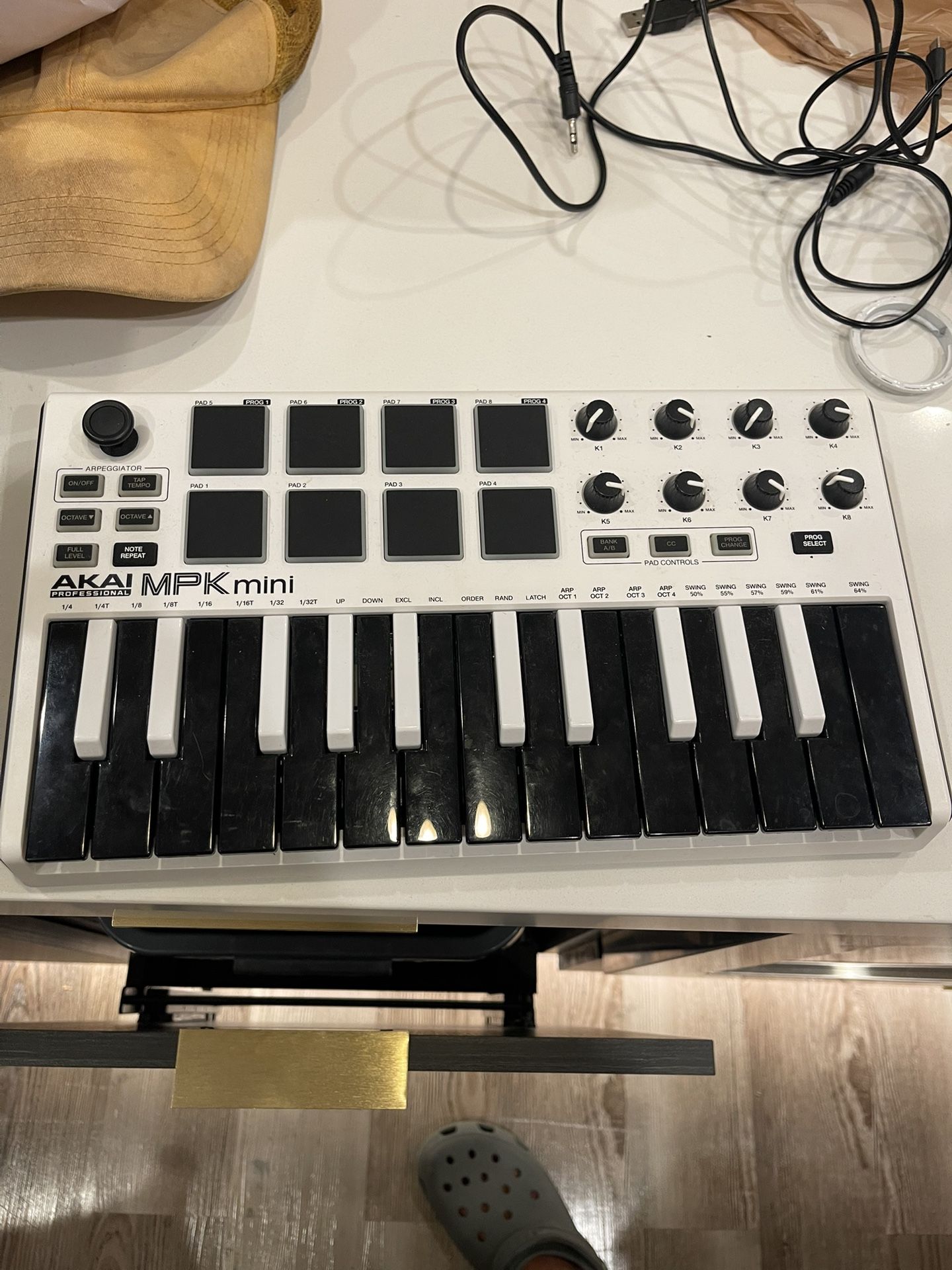 Akai MIDI Keyboard controller