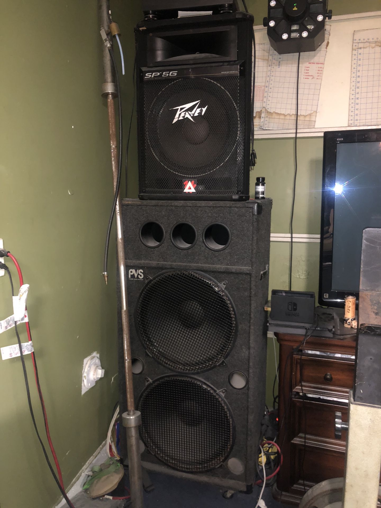 DJ Speakers Peavey 15 PVS