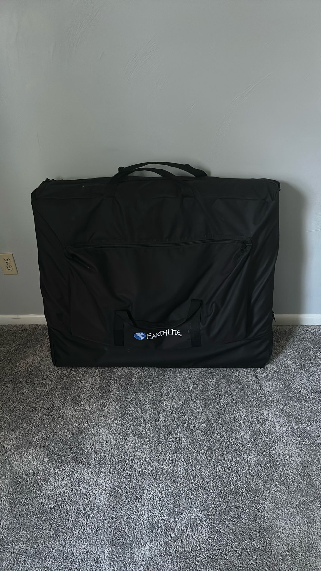 New Earthlite Portable Massage Table