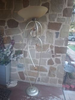 Floor lamp