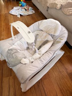 Baby Bouncer Rocker with Mobile